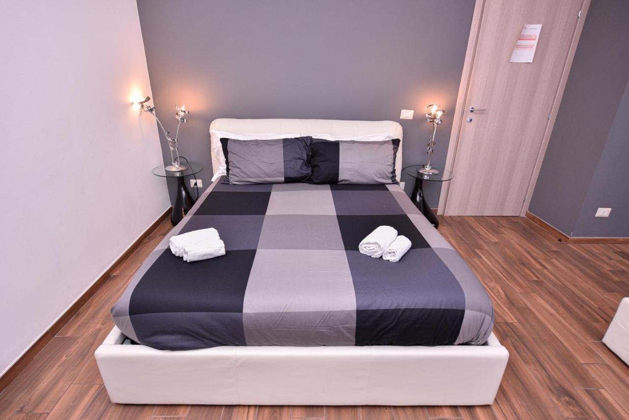 Symposium Bed&Breakfast Catania Bagian luar foto