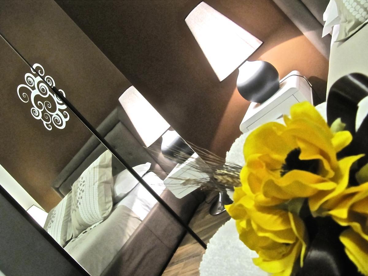 Symposium Bed&Breakfast Catania Bagian luar foto